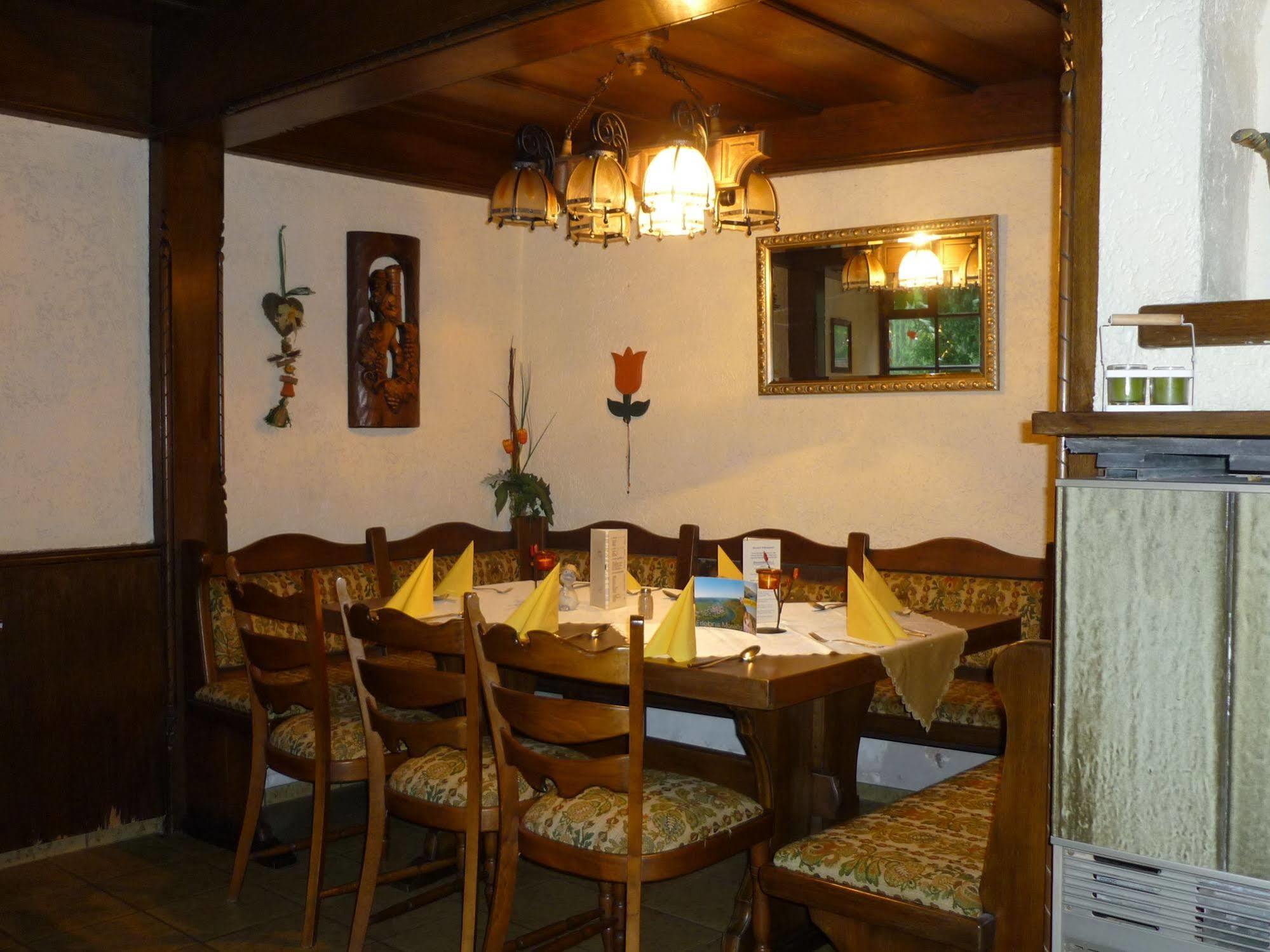 Hotel Zur Winzergenossenschaft Ernst Exteriér fotografie